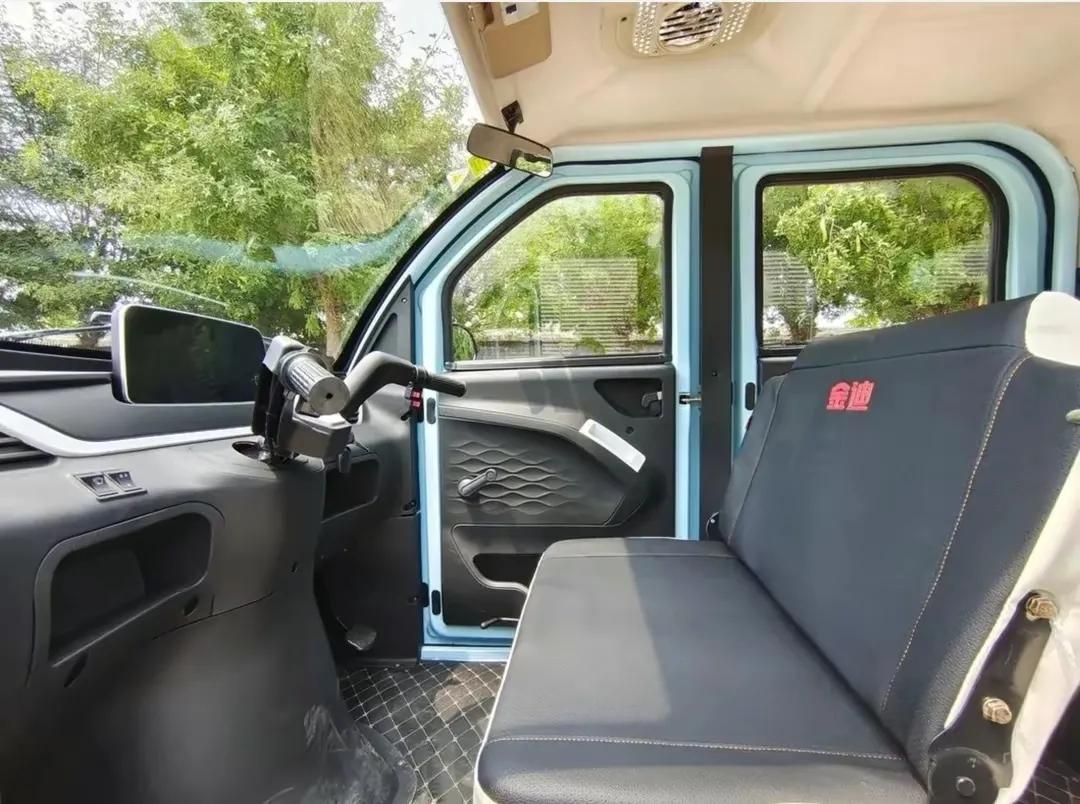 2000瓦电动三轮车能跑多快,最新款的轻便纯电动三轮车介绍