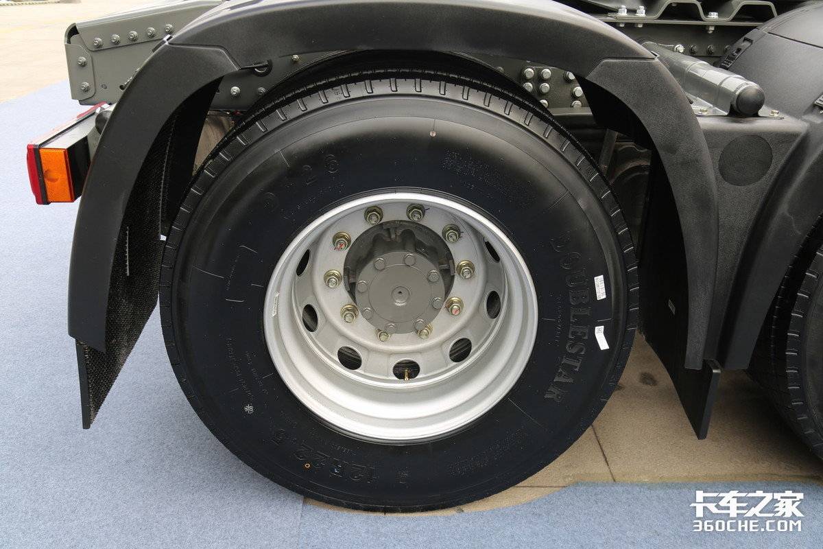 豪沃t7h510和欧曼gtl520哪个好,欧曼gtl至尊版vs豪沃max