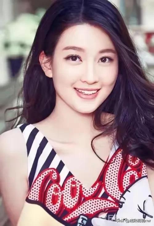 乔欣清新的写真照壁纸,乔欣古装写真照是什么