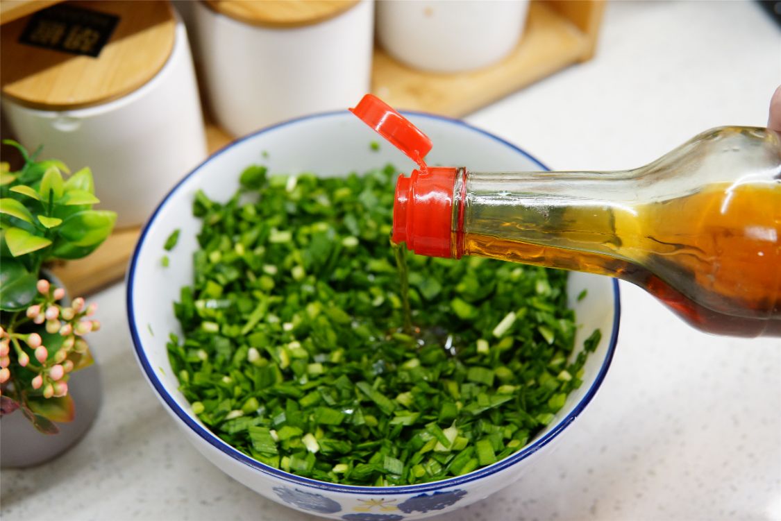 包韭菜鸡蛋饺子剩下的馅,包韭菜水饺两个鸡蛋够吗