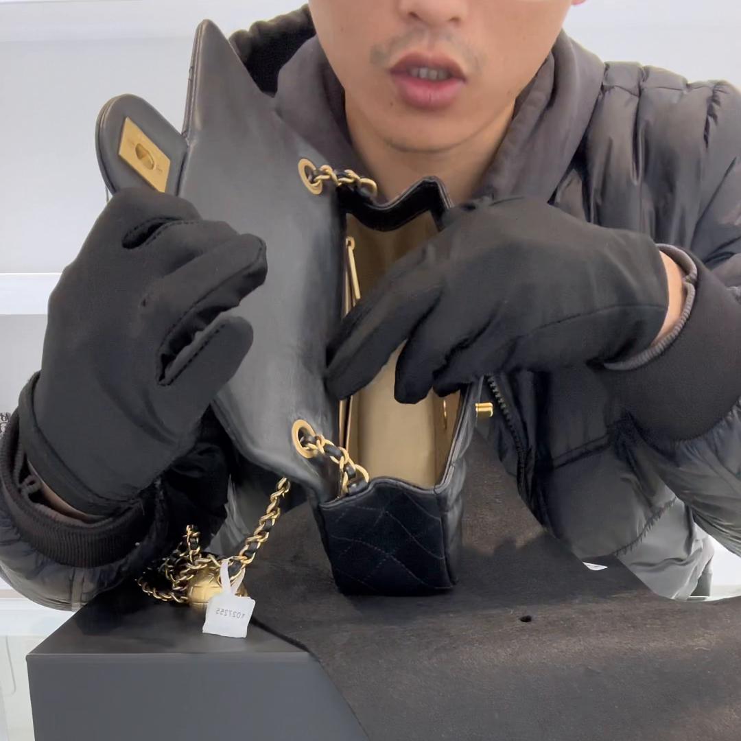 2023香奈儿新款正品包,香奈儿绿色圆饼包金球