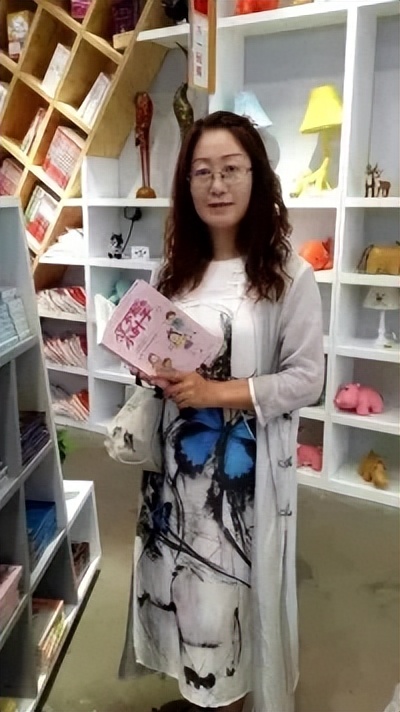 读书（一）书香盈手，真情满怀