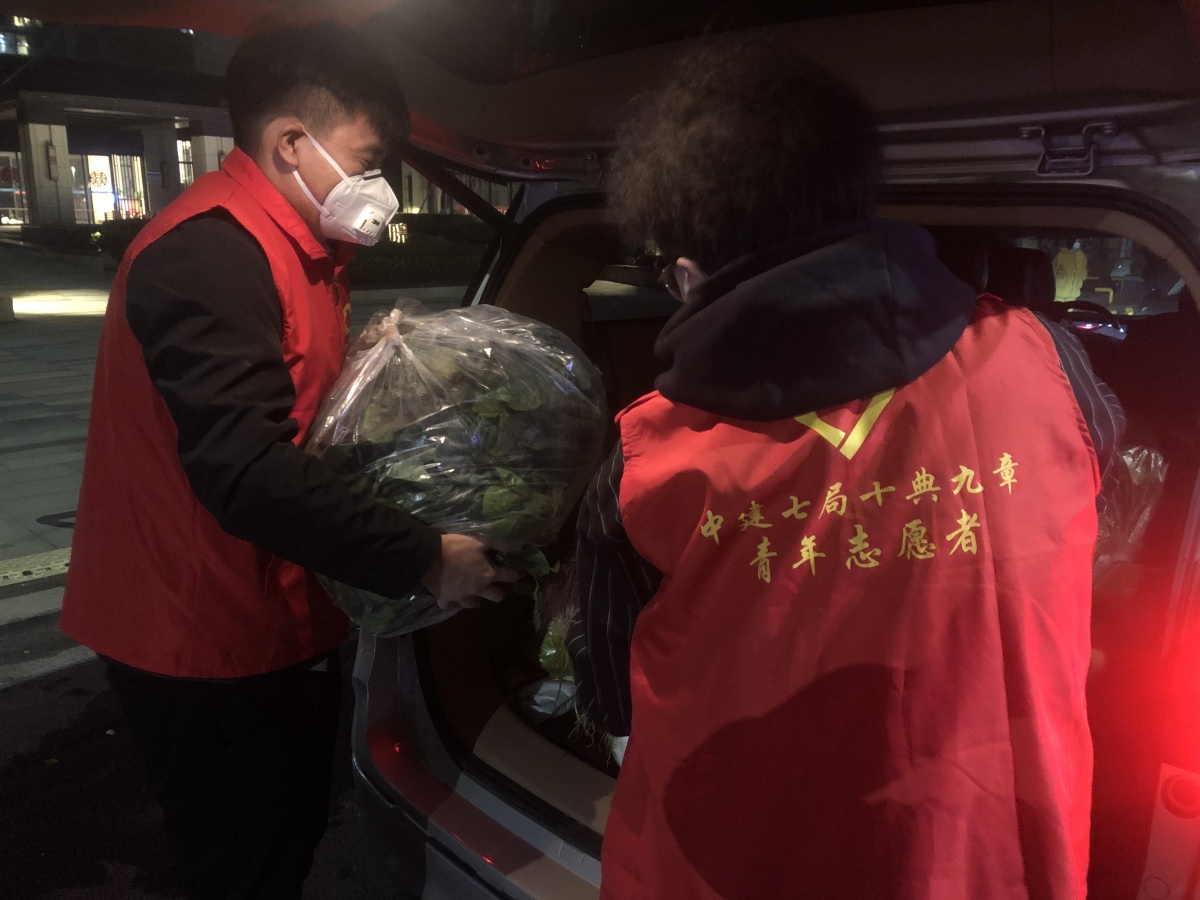 关爱你我他(她)·温暖千万家┃公益助农温暖过冬共青团郑州市委携手这家爱心企业购买9.5万余斤蔬菜