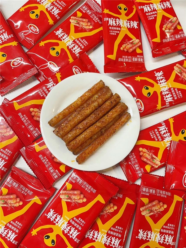 卫龙辣条上市最新消息,卫龙辣条大面筋辣味零食小包