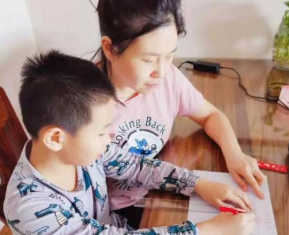 父母有污点对孩子上大学有影响吗,父母亲有污点孩子能不能考大学