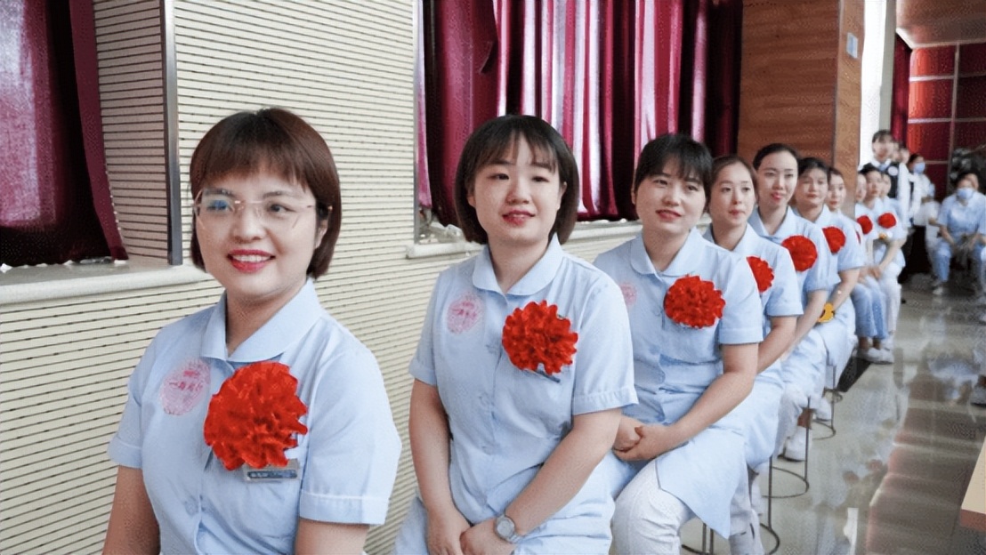 庆祝512国际护士节暨表彰大会,医院召开512护士节表彰大会