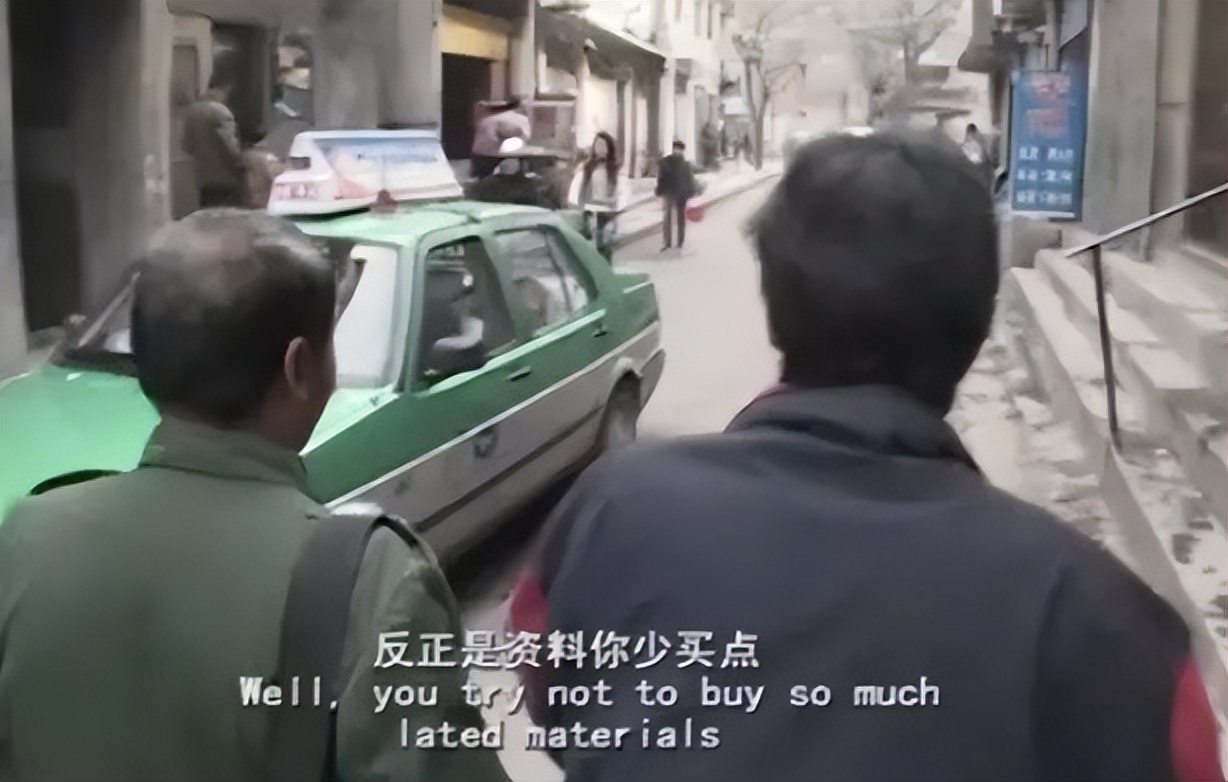 20年前，陕西农民把儿子供成大学生，毕业后月薪600，读书无用？