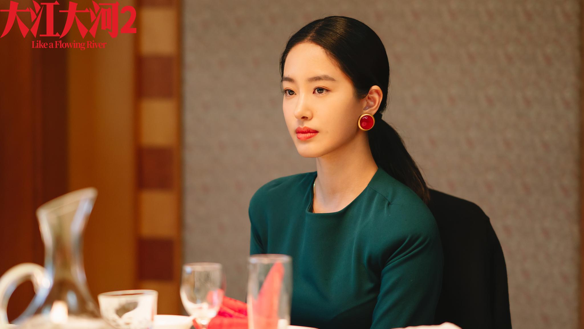 “一丝不挂”还不害臊，娱乐圈为艺术献身的“流氓真相”藏不住了