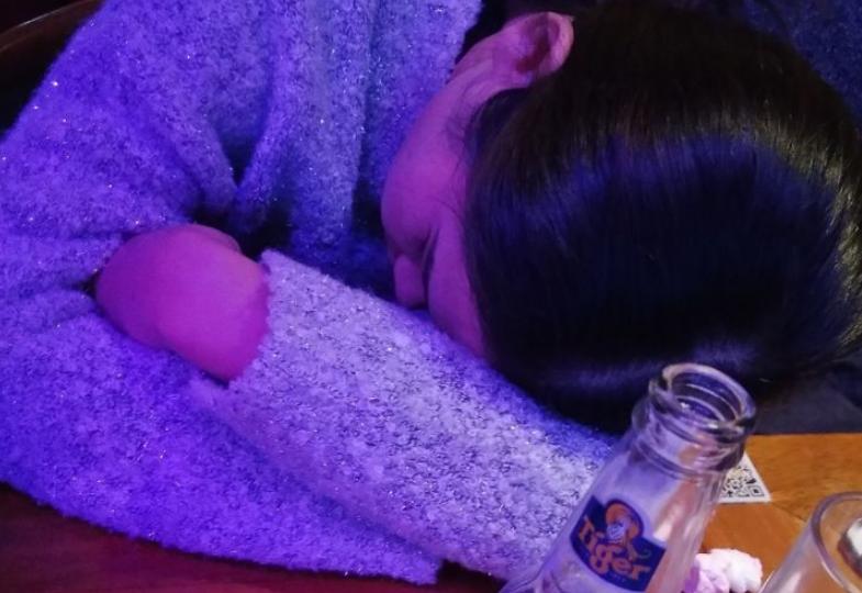 19岁女大学生遇害监控曝光,山西女大学生酒吧被害视频