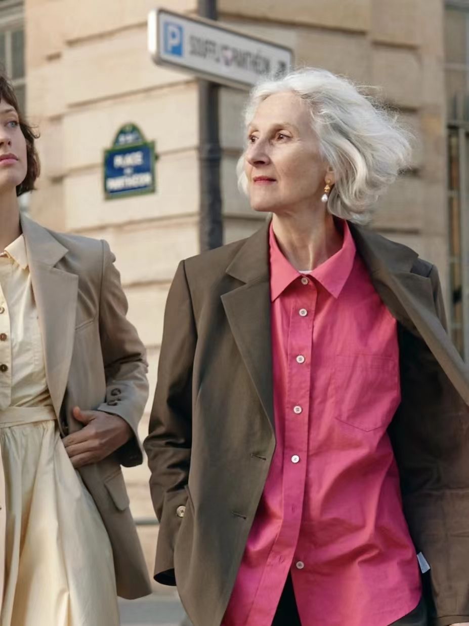 衬衫和卫衣怎么搭配又酷又潮,衬衣跟卫衣搭一起真的很好看