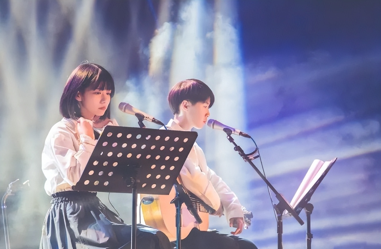 房东的猫所念皆星河完整版免费,所念皆星河音乐节房东的猫完整版