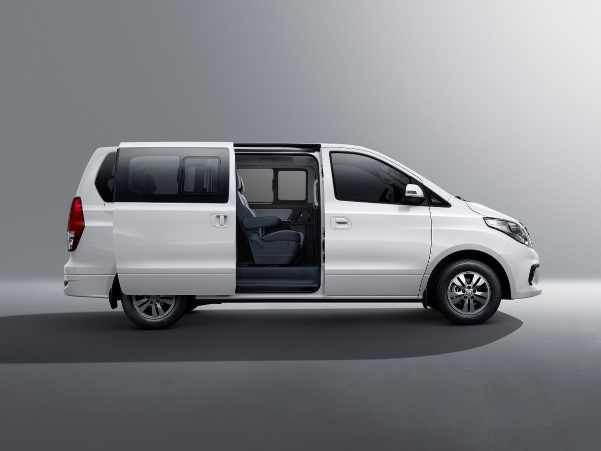 瑞风m4和菱智plus哪个质量好,瑞风M4和菱智PLUS哪款好