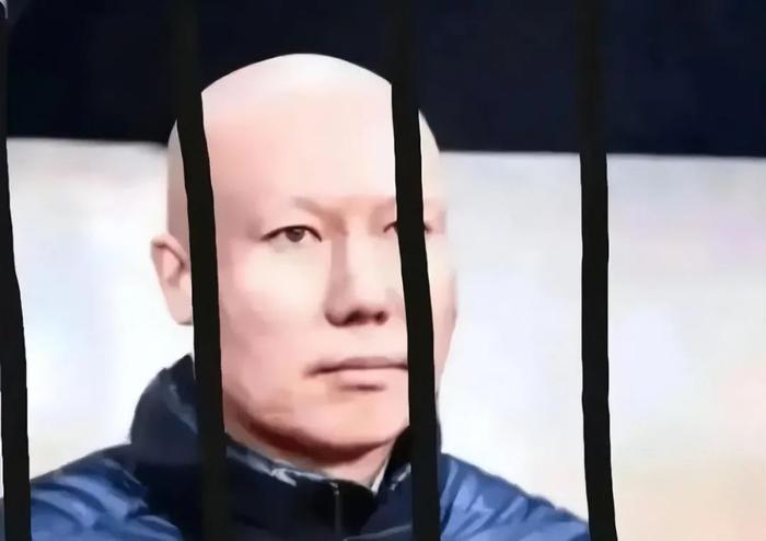 这就是荒唐的中国体坛：赛场上得不到的，赛场下全给齐了