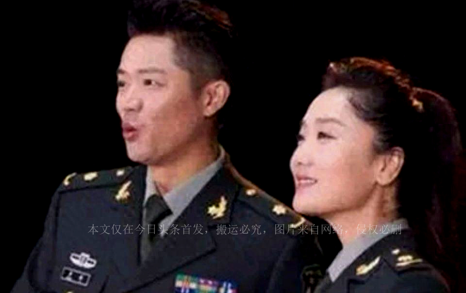 凤凰传奇是军队文职吗,凤凰传奇特招入伍了吗