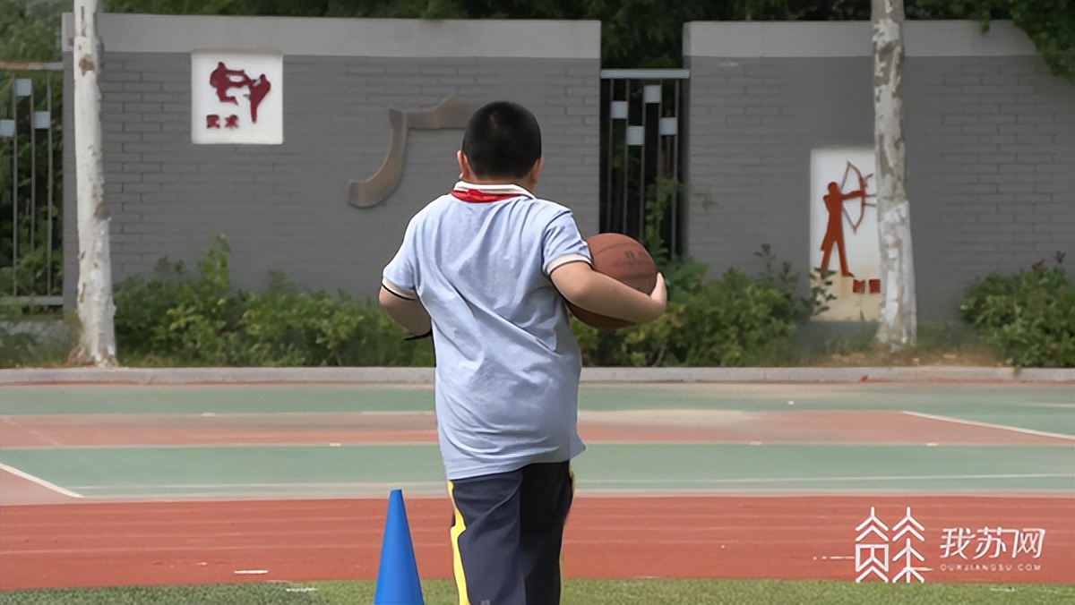 新课标体育成第三大主科,体育与健康课程标准以及标准解读