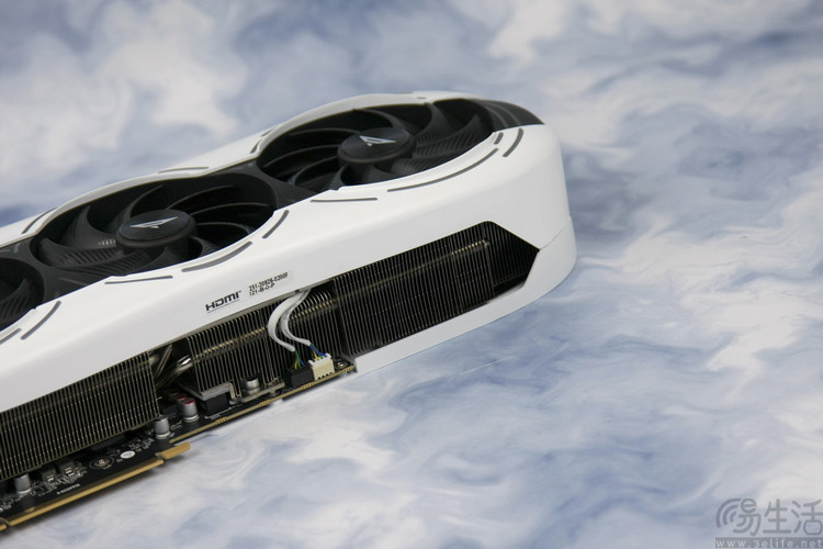 索泰RTX4090旗舰,索泰rtx4060-8goc实测