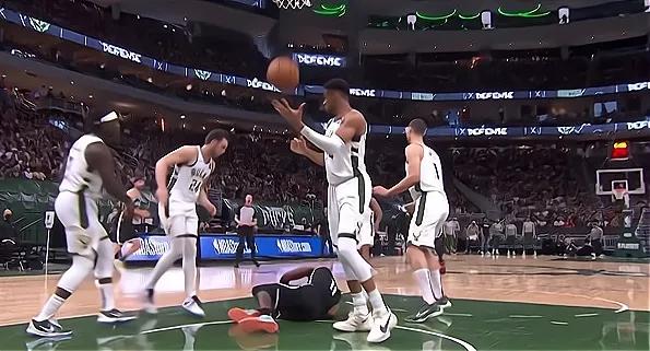 贝弗利上脚字母哥,贝弗利字母哥