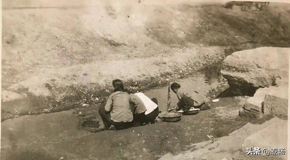 【晚清风情展】30张老照片展现花楼女子媚态，丰乳肥臀