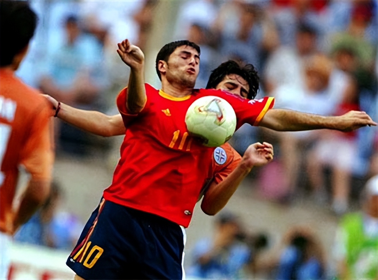 24岁被皇马退货，26岁拿西甲金靴，维埃里式神锋拒绝试训无缘中超