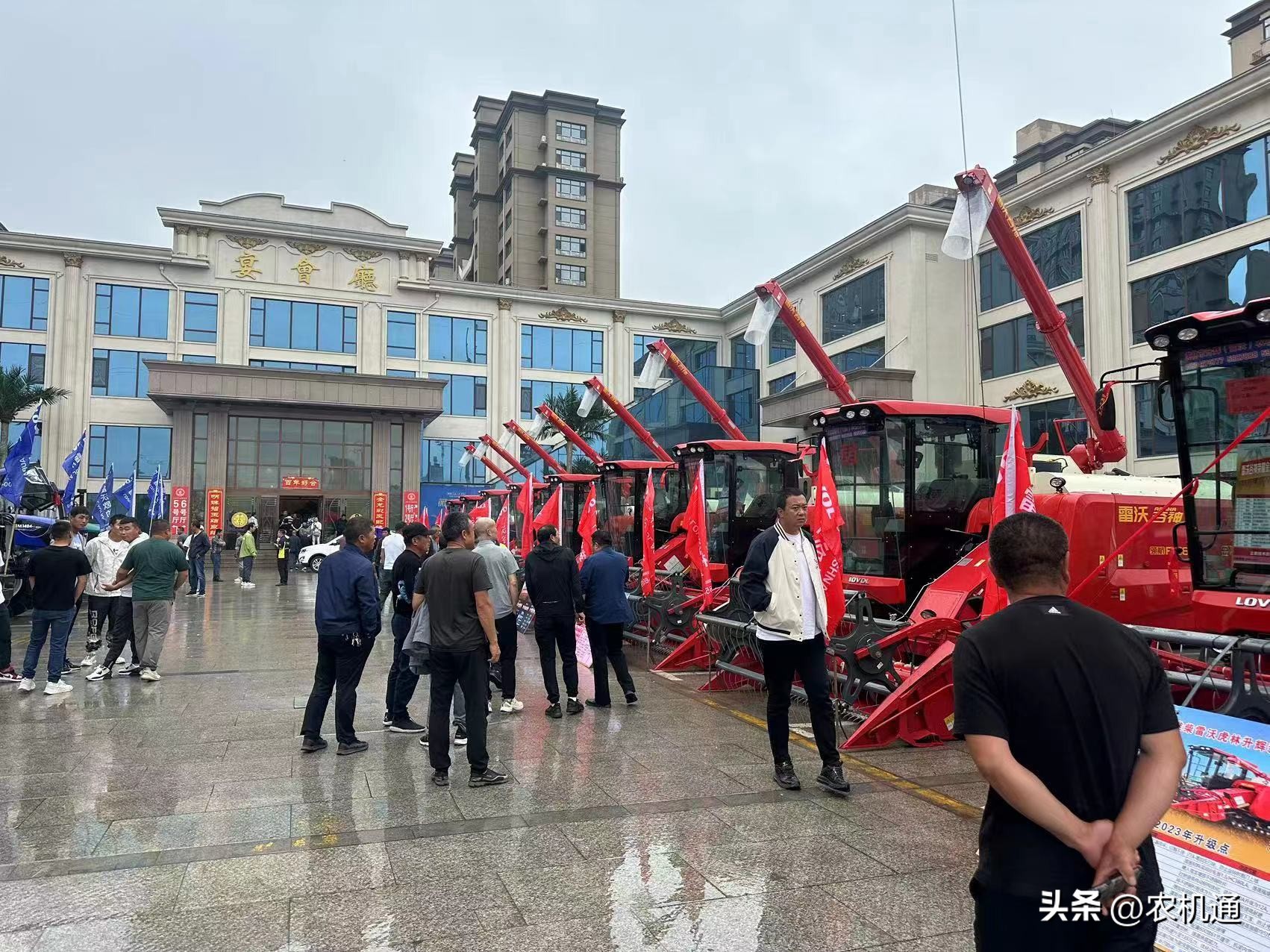 雷沃谷神rg80金刚二代,雷沃谷神领航金刚rg80s收割机