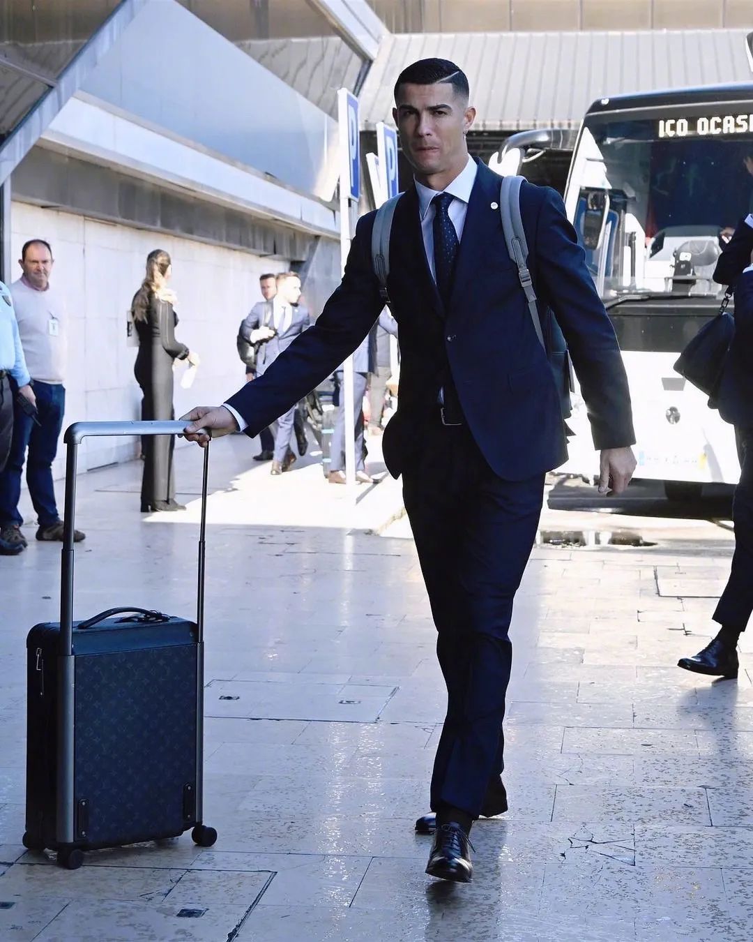 世界杯帅气球员西装,世界杯阿根廷男模队西装照高清