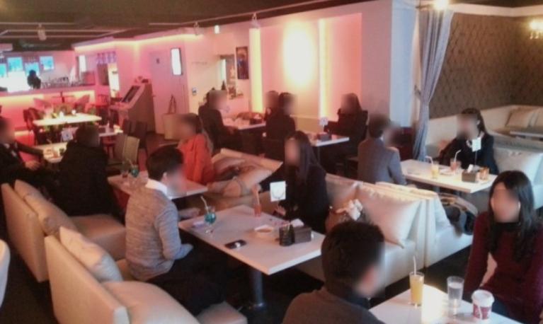 求婚仪式就花掉3万块？难怪韩国的结婚率这么低