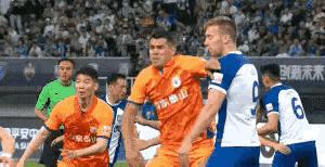 裁判的能力造就了津鲁之战最后的红牌