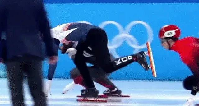 短道速滑冰刀伤人冠军,短道速滑故意犯规怎么判罚