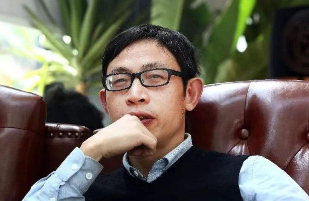 2008年汶川地震，丢下学生逃跑的北大才子范美忠，后来怎么样了？