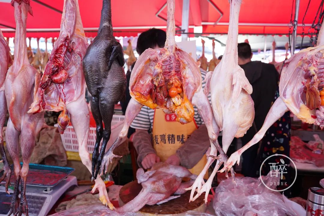 成都这个市场只开半天还放高温假，地图上找不到