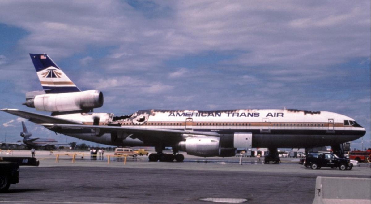 瓦卢杰航空592号班机空难分析,瓦卢杰航空592号班机事故