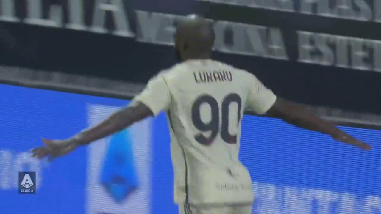 Everybody，he，weplayedthe足球