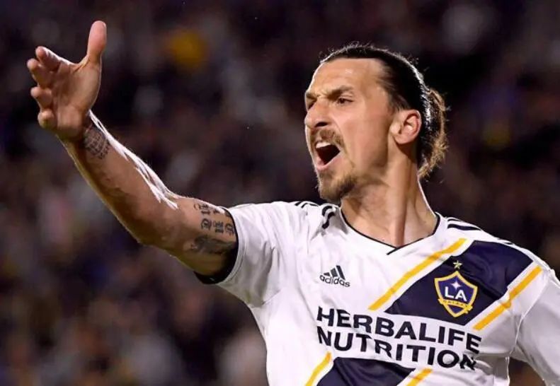 41岁说再见，绿茵再无大奉先