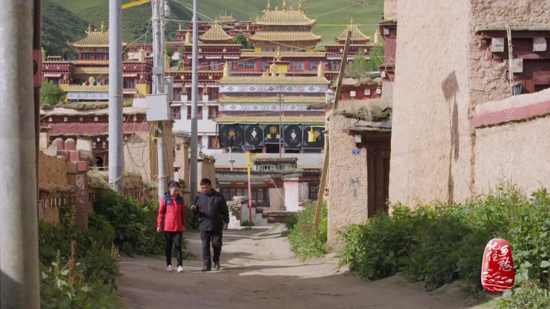 理塘天空之城照片,川西高原理塘