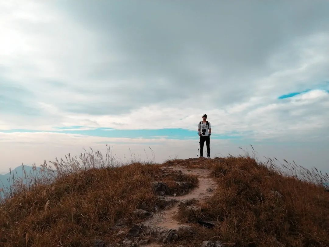 外卖小哥每天工作18小时累不累,大家看一下外卖小哥的工资条