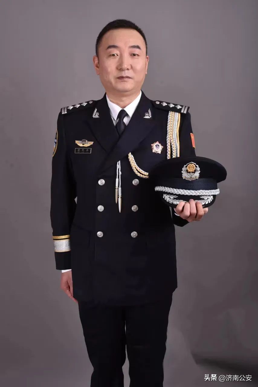 户籍科有位技术“大拿”：活“狠”话不多，还得是“鲁哥”