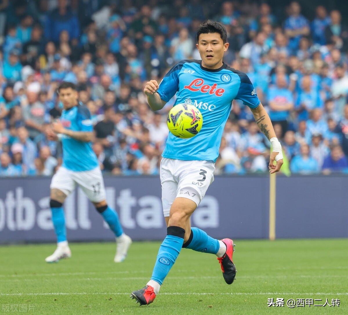 韩国球员金玟哉在中超的比赛,金玟哉为什么比孙兴慜身价高