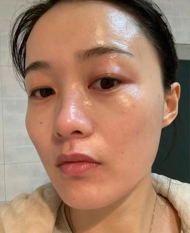 用什么粉底液都脱妆是什么原因,为什么涂完粉底液脸会脱妆