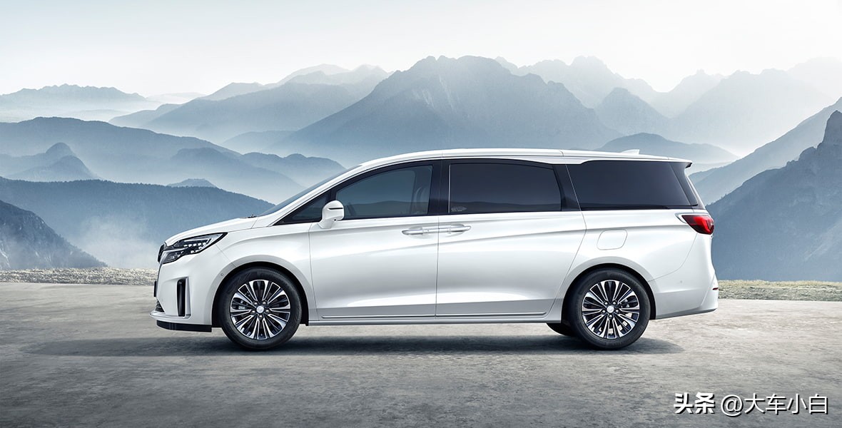 腾势d9超越别克gl86月份销量第一,无惧和湃动