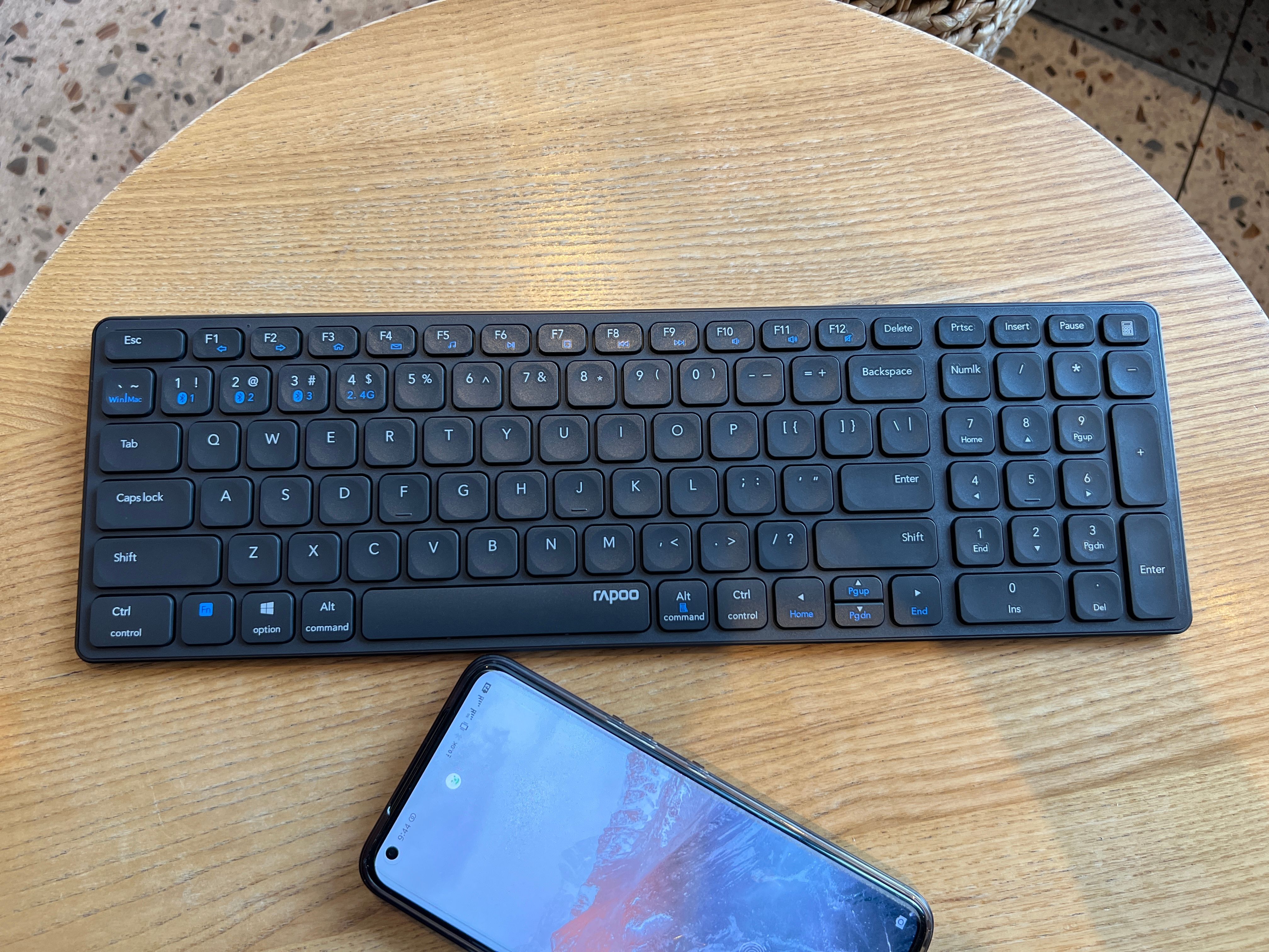 超薄刀锋版便携电脑,性价比最高的键盘鼠标套装推荐