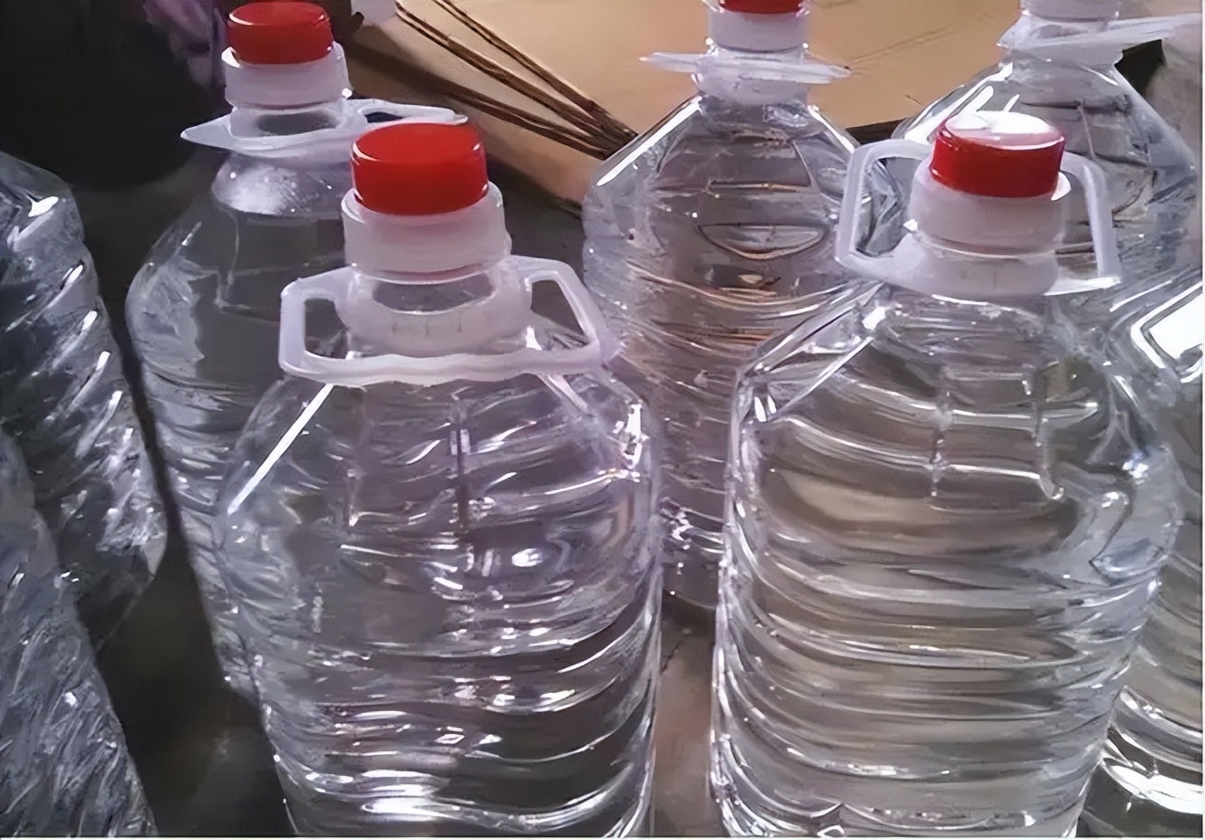 白酒不能乱喝的三种情况,遇到这几种情况千万不要喝酒