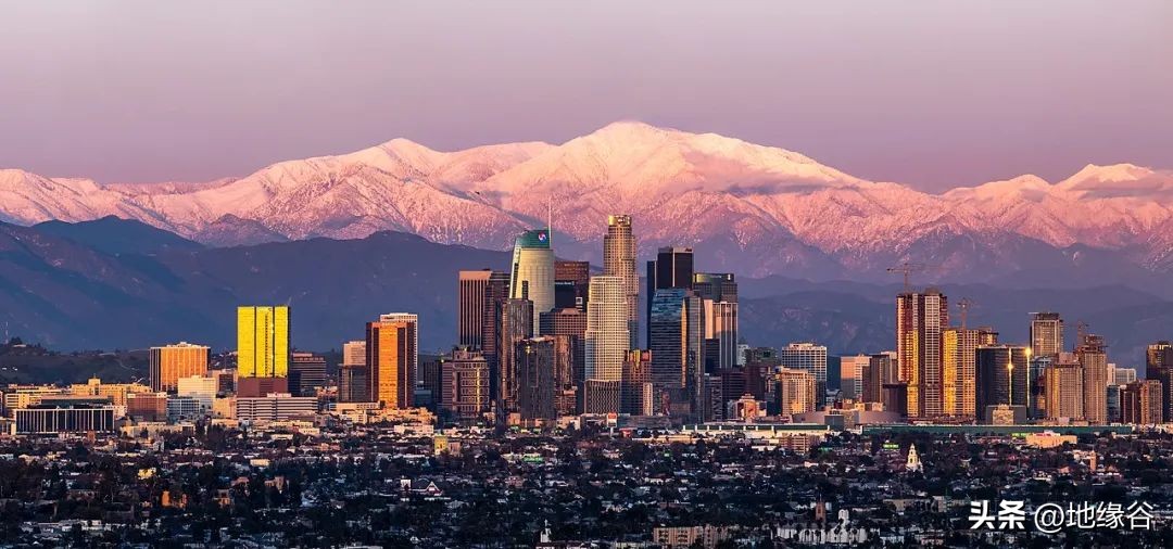 美国机场那么多飞机票贵吗,美国机场多的原因