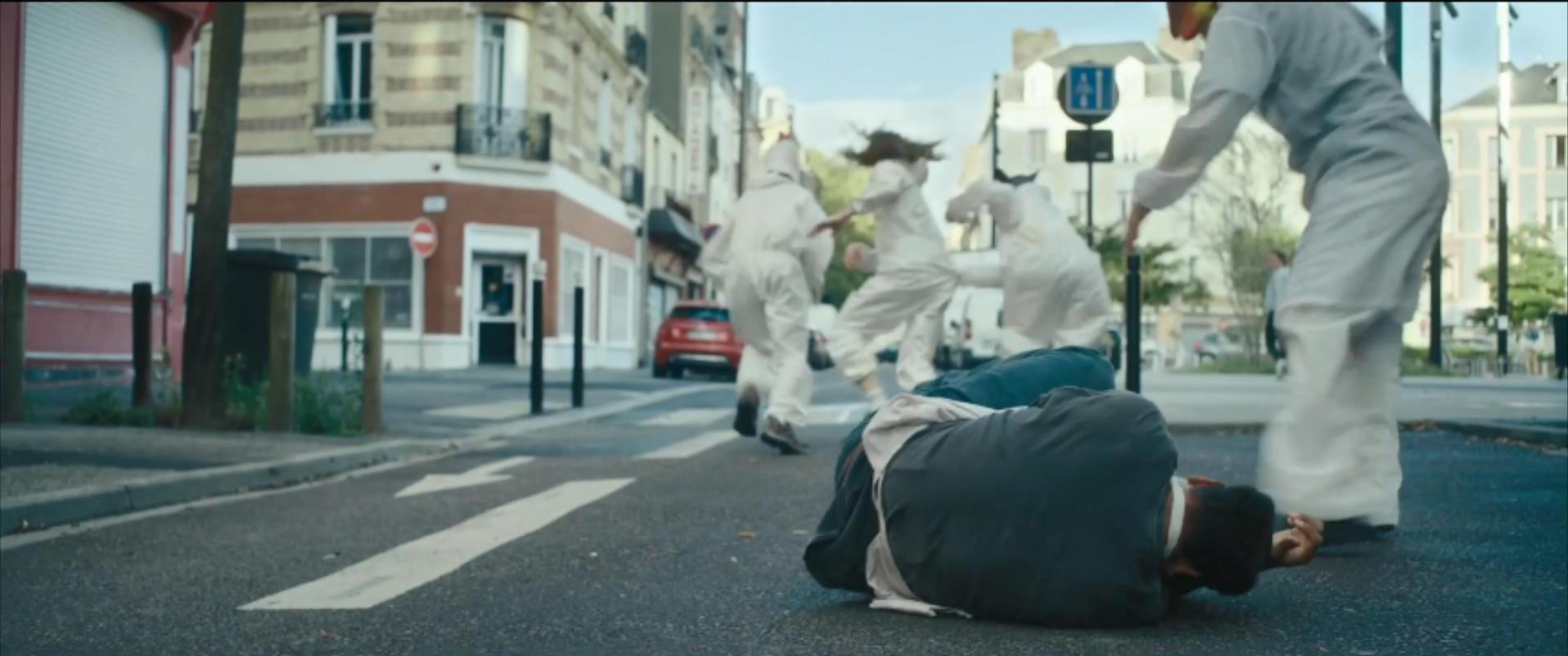 调侃宗教信仰，场面恶心重口，法国版《人肉叉烧包》引人争议