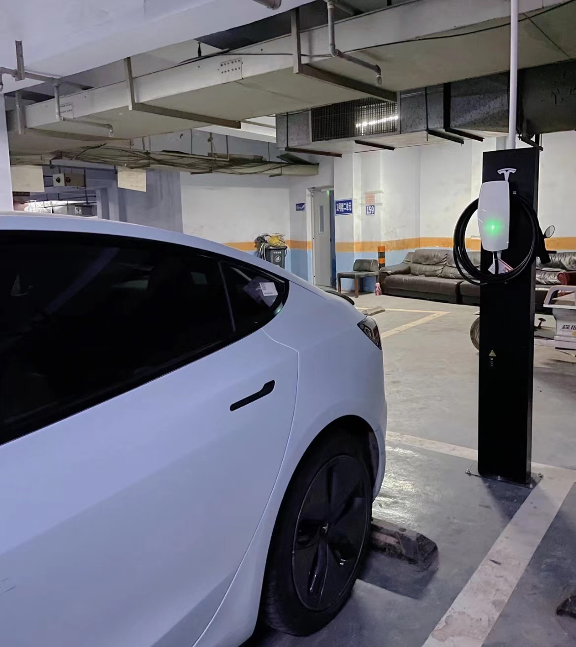 特斯拉model3充电怎么操作,特斯拉model3充电需要多少时间