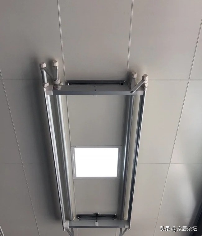 阳台吊顶多高装自动晾衣架比较好,阳台吊顶和自动晾衣架哪个先安装