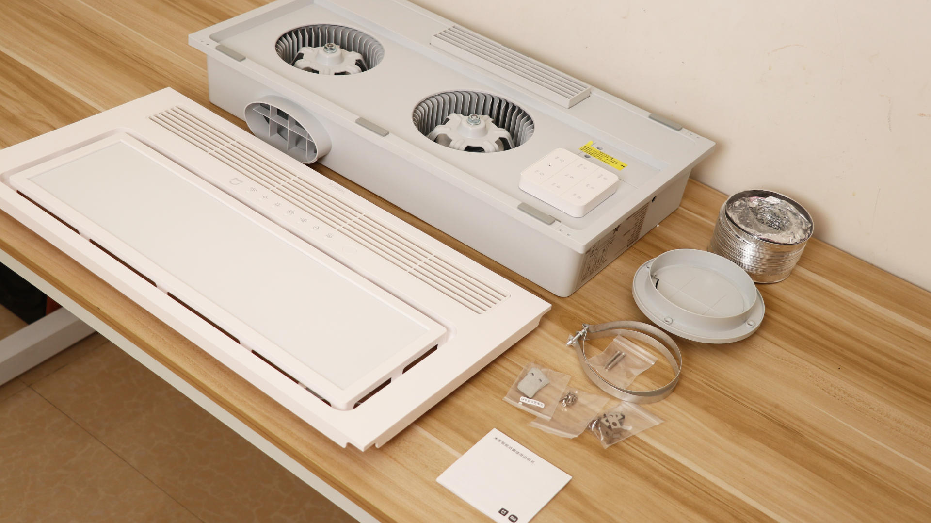 米家浴霸和yeelight浴霸pro对比,米家浴霸和欧普风暖浴霸对比