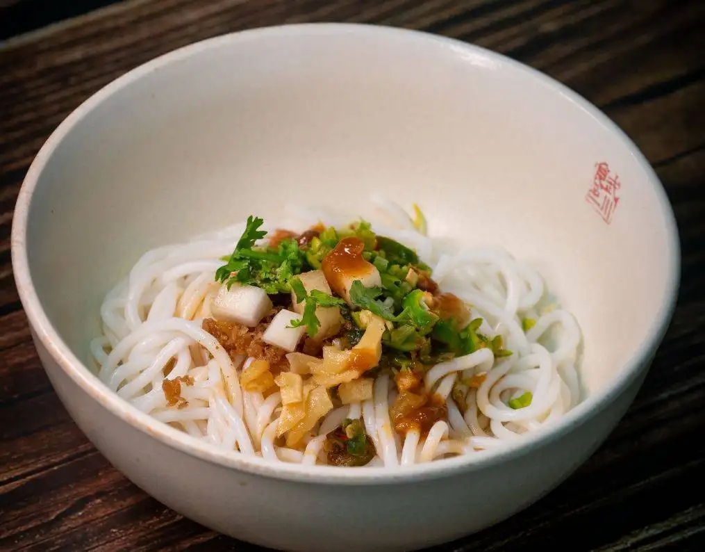 吃遍苏杭不如它，浙江这座温泉名城才是真正的吃货天堂