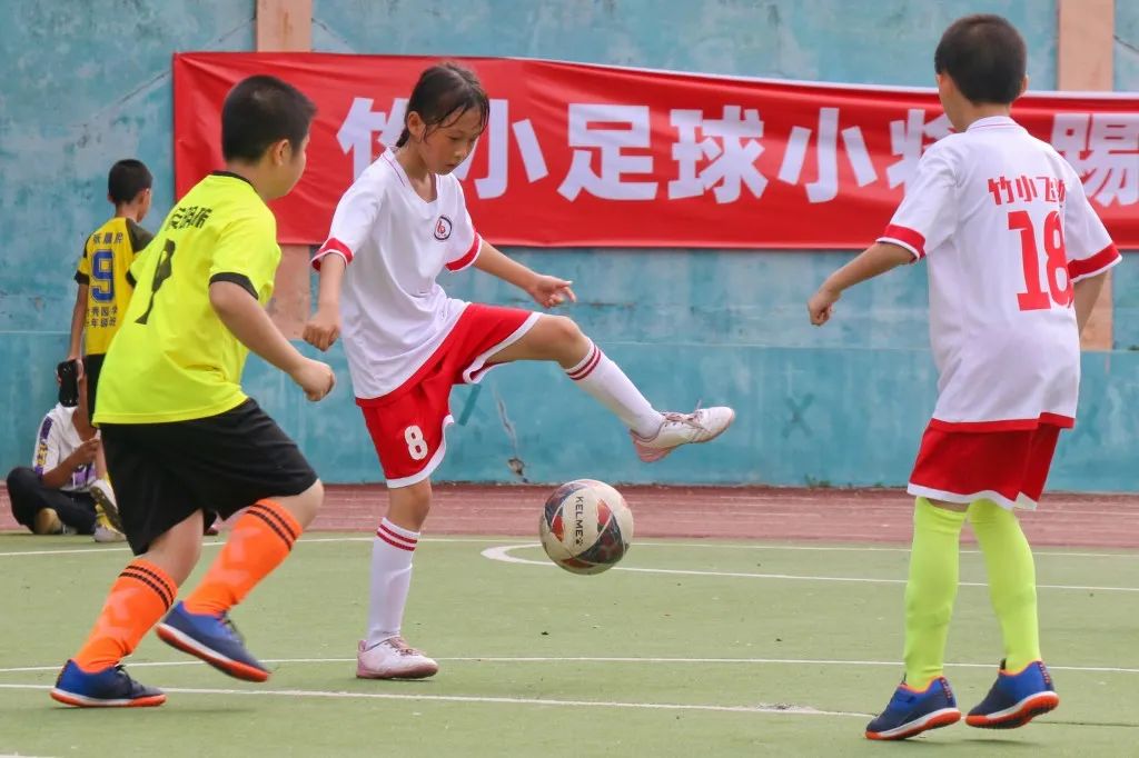 中山市校园足球联赛初中组,中山区第11小学总校直播足球比赛