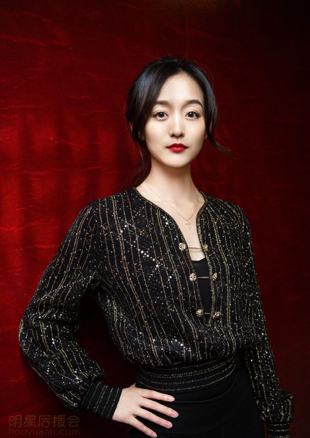 女明星扮嫩图片大全,扮嫩女明星年轻时