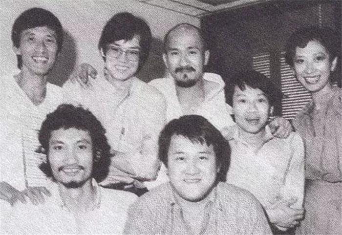 许冠杰访谈节目完整版周润发,周润发许冠杰演唱会完整版